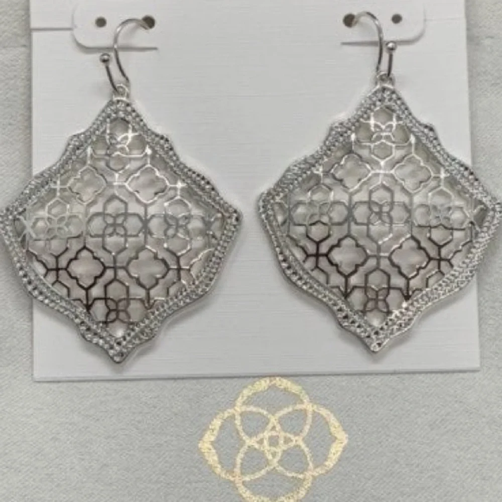 Kendra Scott 🆕 kendra